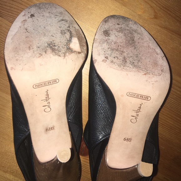 Cole Haan Black Leather Air Nike Peep Toe - Picture 3 of 4